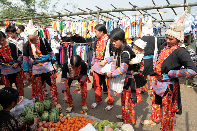 Horn-Market-in-Lai-Chau2