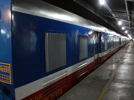 five-star-train-vietnam (1)