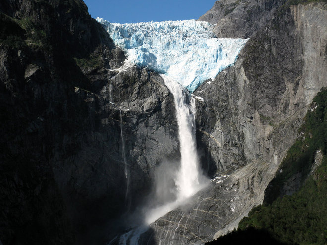 Ban Gioc Waterfall (1)
