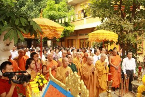 Khmer community in Hau Giang, Soc Trang celebrate Sene Dolta festival