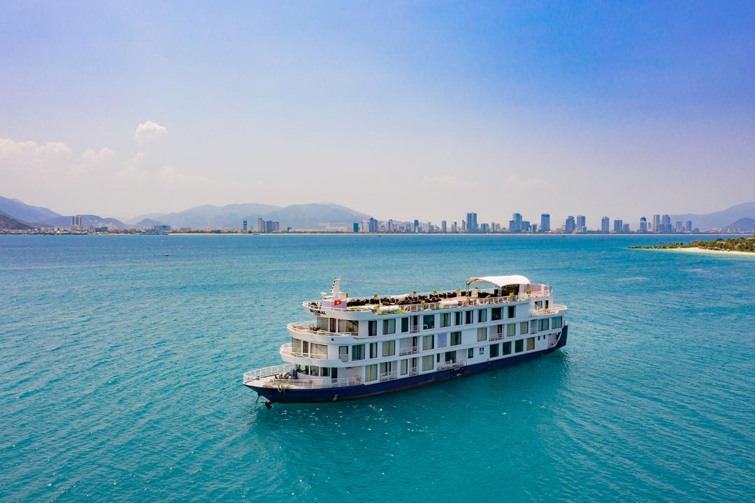 Sea-Coral-5-star-Cruise-on-Nha-Trang-Bay---Day-Tour--89f6f33d-4967-4529-a167-05c862c7d978