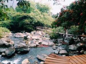 Discover a fairyland in Quang Binh – Nuoc Mooc Stream